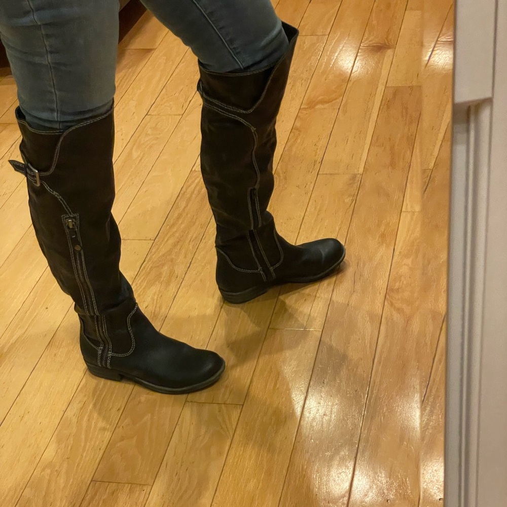 Black Knee-High Women's Boot with white stitching. - Picture 2 of 4